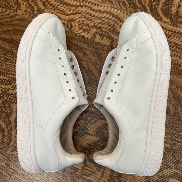 JC Play Women Ivory/white Sneakers US 8. - Picture 2 of 15